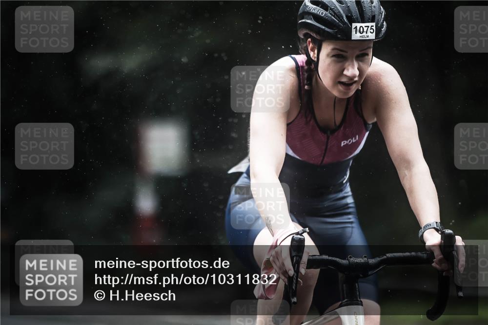 13.09.2026 - Stadtparktriathlon H.Heesch http://msf.ph/oto/10311832 13.09.2026 12:52:38 Radfahren 1075, 1100, 1195, 1203, 1209, 1230, 1267 meine-sportfotos.de