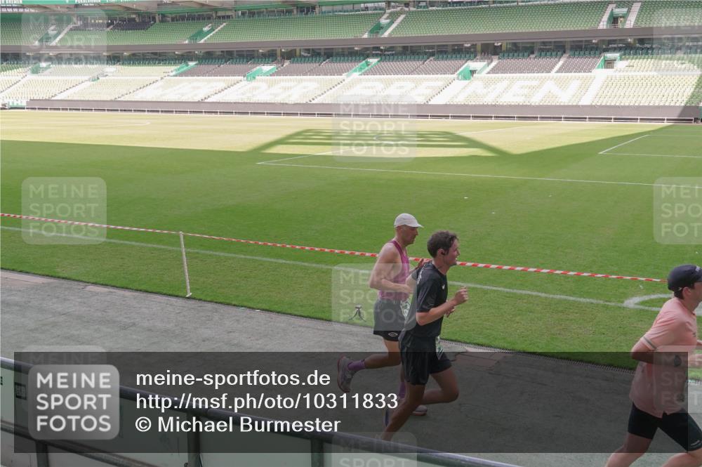 13.09.2026 - 21. swb-Marathon Bremen Michael Burmester http://msf.ph/oto/10311833 13.09.2026 12:47:17 Laufen im Stadion 195, 384, 538, 567, 604, 621, 697, 868, 1034, 1181, 1241, 1554, 2021, 2087, 2266, 2297, 2538, 2646, 2809, 2889, 2956, 3118, 3196, 3242, 3284, 3297, 3424, 3466, 3520, 3794, 4025, 4236, 4239, 4614, 4729, 4777, 4808, 4992, 5024, 5238, 5283, 5674, 5719, 5725, 5803, 5976, 6025, 6053, 6686, 6708, 6784, 6815, 7102, 7538, 7814, 7871, 8060, 8319, 8325, 8331, 8334, 8611, 8621, 8670, 8701, 8980, 8983, 9061, 9495, 9544, 9689, 9813, 9918, 9934 meine-sportfotos.de