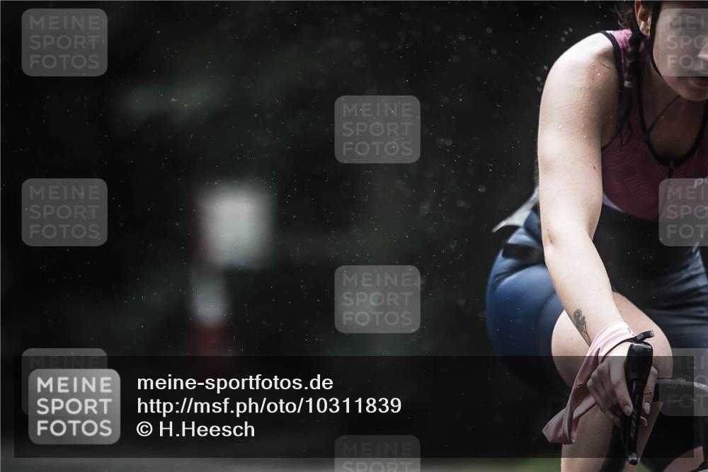 13.09.2026 - Stadtparktriathlon H.Heesch http://msf.ph/oto/10311839 13.09.2026 12:52:38 Radfahren 1075, 1100, 1195, 1203, 1209, 1230, 1267 meine-sportfotos.de