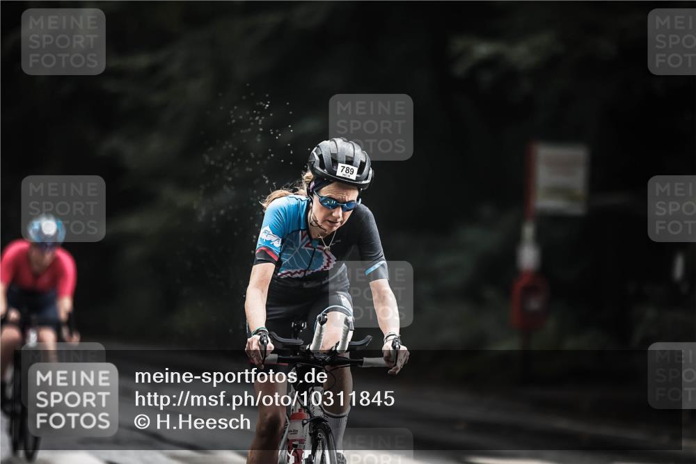 13.09.2026 - Stadtparktriathlon H.Heesch http://msf.ph/oto/10311845 13.09.2026 11:45:29 Radfahren 731, 789, 895 meine-sportfotos.de