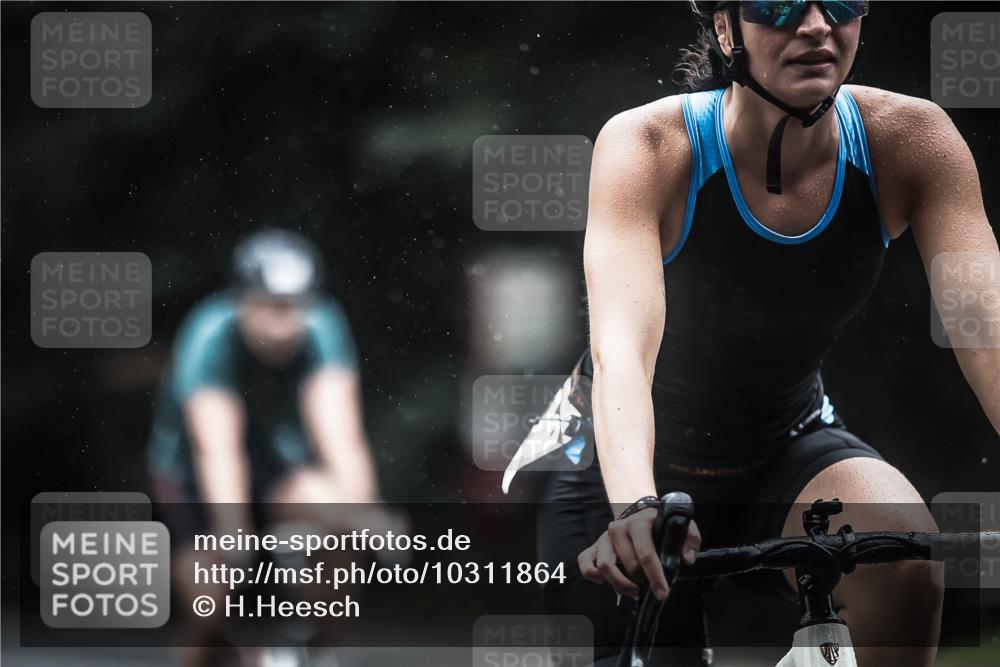 13.09.2026 - Stadtparktriathlon H.Heesch http://msf.ph/oto/10311864 13.09.2026 12:52:40 Radfahren 1075, 1195, 1203, 1209, 1230, 1267 meine-sportfotos.de