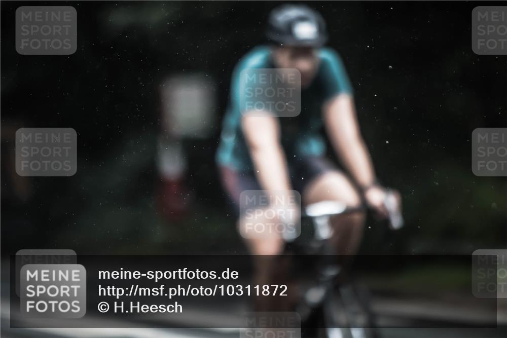 13.09.2026 - Stadtparktriathlon H.Heesch http://msf.ph/oto/10311872 13.09.2026 12:52:40 Radfahren 1075, 1195, 1203, 1209, 1230, 1267 meine-sportfotos.de