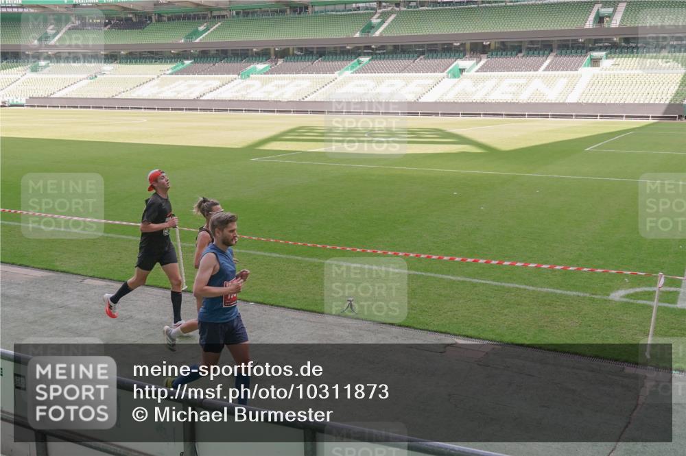 13.09.2026 - 21. swb-Marathon Bremen Michael Burmester http://msf.ph/oto/10311873 13.09.2026 12:47:24 Laufen im Stadion 384, 538, 567, 604, 621, 697, 868, 889, 1034, 1181, 1554, 2021, 2087, 2266, 2297, 2538, 2646, 2809, 2889, 2956, 3118, 3196, 3242, 3284, 3297, 3424, 3466, 3520, 3794, 3910, 4025, 4236, 4239, 4614, 4712, 4729, 4777, 4808, 4992, 5024, 5238, 5283, 5674, 5725, 5803, 5976, 6025, 6053, 6058, 6686, 6708, 6784, 6815, 7102, 7399, 7538, 7803, 7814, 7871, 8060, 8319, 8325, 8331, 8334, 8611, 8621, 8670, 8701, 8706, 8980, 8983, 9010, 9061, 9495, 9544, 9689, 9813, 9918, 9934 meine-sportfotos.de