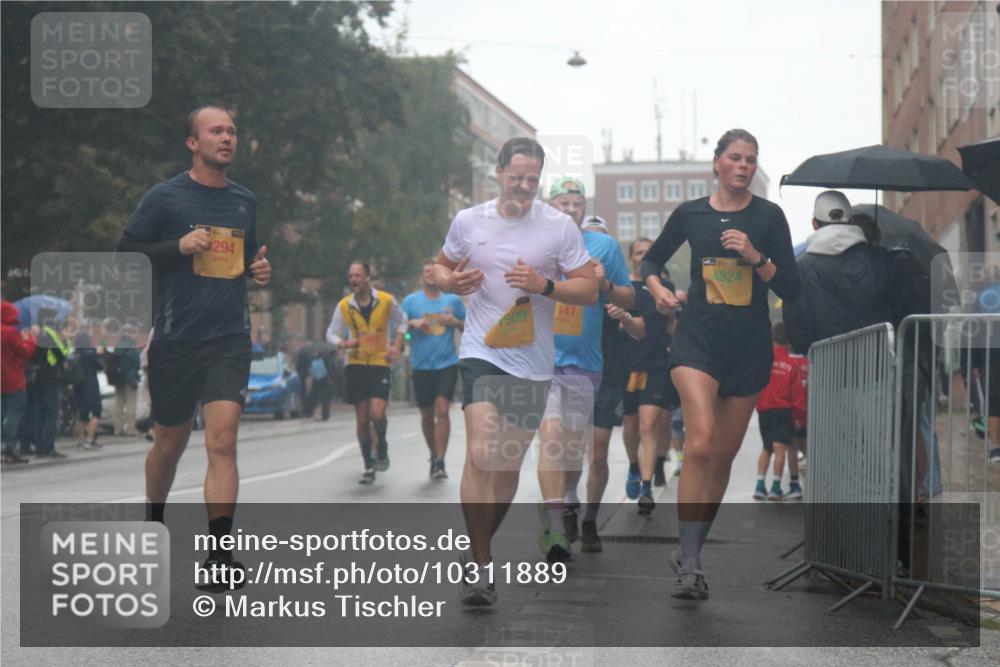 13.09.2026 - Kiel Lauf Markus Tischler http://msf.ph/oto/10311889 13.09.2026 10:37:55 Fleethörn 39, 294, 509, 147, 35, 4824 meine-sportfotos.de
