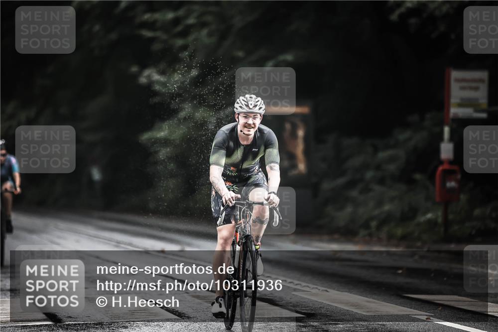 13.09.2026 - Stadtparktriathlon H.Heesch http://msf.ph/oto/10311936 13.09.2026 11:45:35 Radfahren 731, 749, 754, 789, 895 meine-sportfotos.de
