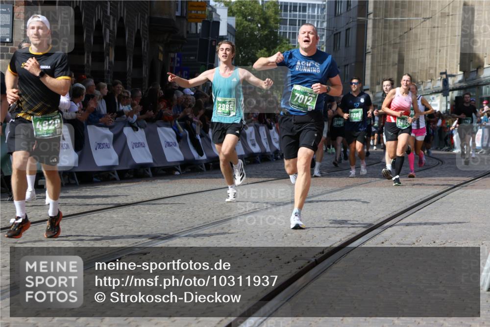 13.09.2026 - 21. swb-Marathon Bremen Strokosch-Dieckow http://msf.ph/oto/10311937 13.09.2026 13:30:43 Ziel 881, 1067, 1909, 1938, 2265, 2364, 2900, 3163, 3164, 3425, 4058, 4415, 4748, 4763, 5506, 6988, 7821, 7966, 8090, 8105, 8116, 8117, 8169, 8314, 8494, 8762, 8878, 8966, 9011, 9015, 9108, 9412, 9529, 9695, 244, 1189, 1533, 1771, 1841, 1941, 2985, 3360, 4251, 4920, 5600, 5681, 5802, 5822, 5900, 6307, 7012, 7760, 8543, 8616, 9290, 9507, 9653, 9767, 9962, 9976, 13152, 13215 meine-sportfotos.de