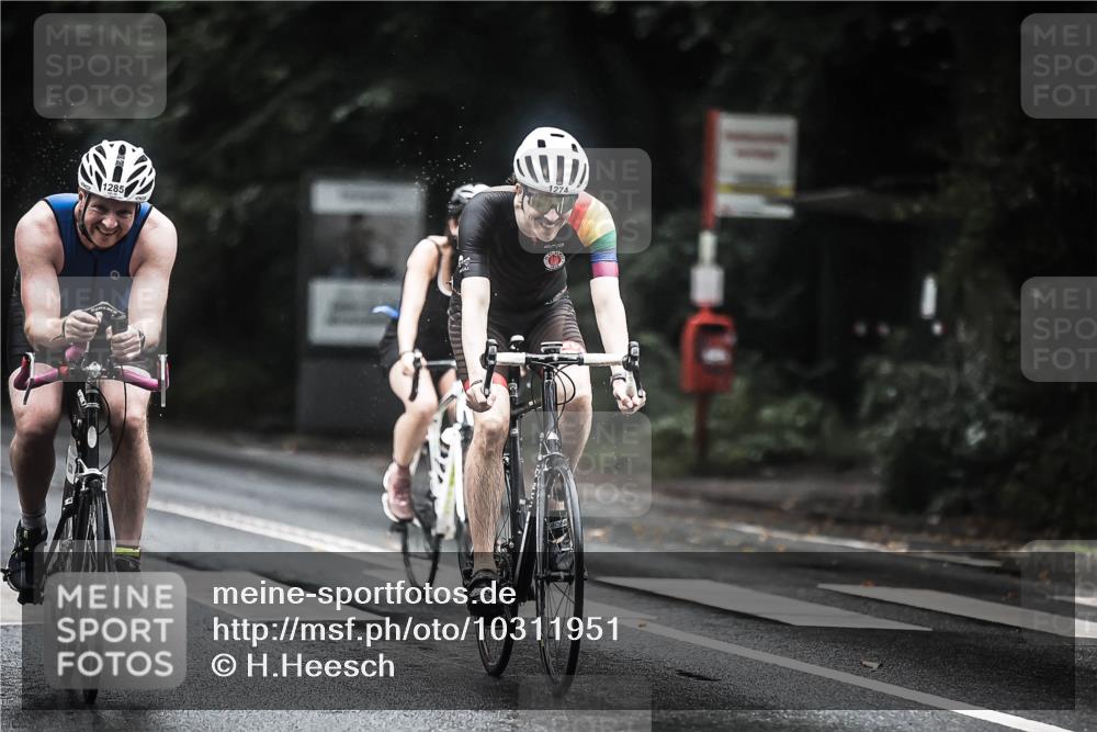 13.09.2026 - Stadtparktriathlon H.Heesch http://msf.ph/oto/10311951 13.09.2026 12:52:58 Radfahren 1081, 1134, 1157, 1194, 1274, 1285 meine-sportfotos.de