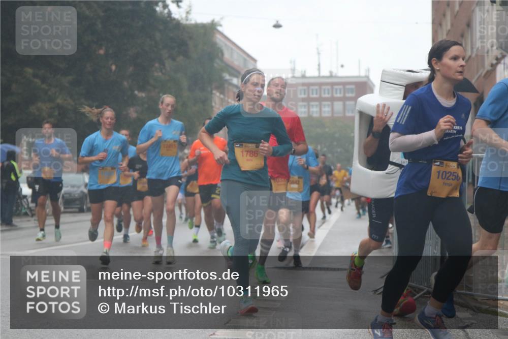 13.09.2026 - Kiel Lauf Markus Tischler http://msf.ph/oto/10311965 13.09.2026 10:38:06 Fleethörn 12415, 1786, 1033, 5942, 3, 1, 38, 10256 meine-sportfotos.de