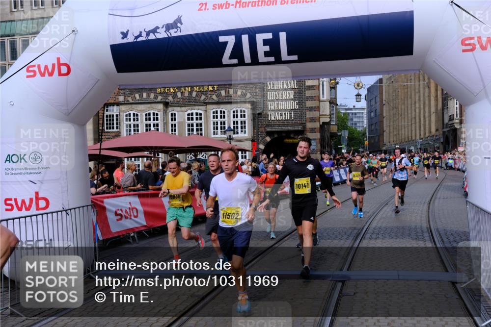 13.09.2026 - 21. swb-Marathon Bremen Tim E. http://msf.ph/oto/10311969 13.09.2026 10:53:56 Ziel 10141, 10174, 10222, 10227, 10478, 10479, 10626, 10684, 10838, 10845, 10886, 10905, 11242, 11446, 11502, 11590, 11800, 11950, 12056, 12119, 12308, 12331, 12341, 13597 meine-sportfotos.de