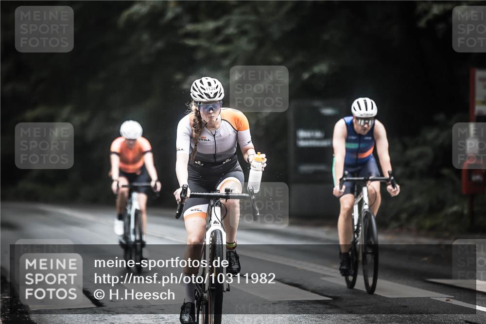 13.09.2026 - Stadtparktriathlon H.Heesch http://msf.ph/oto/10311982 13.09.2026 12:53:02 Radfahren 1081, 1134, 1157, 1194, 1274, 1285 meine-sportfotos.de