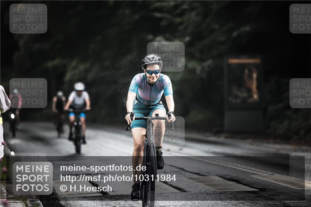 13.09.2026 - Stadtparktriathlon H.Heesch http://msf.ph/oto/10311984 13.09.2026 11:45:37 Radfahren 749, 754, 839, 895 meine-sportfotos.de