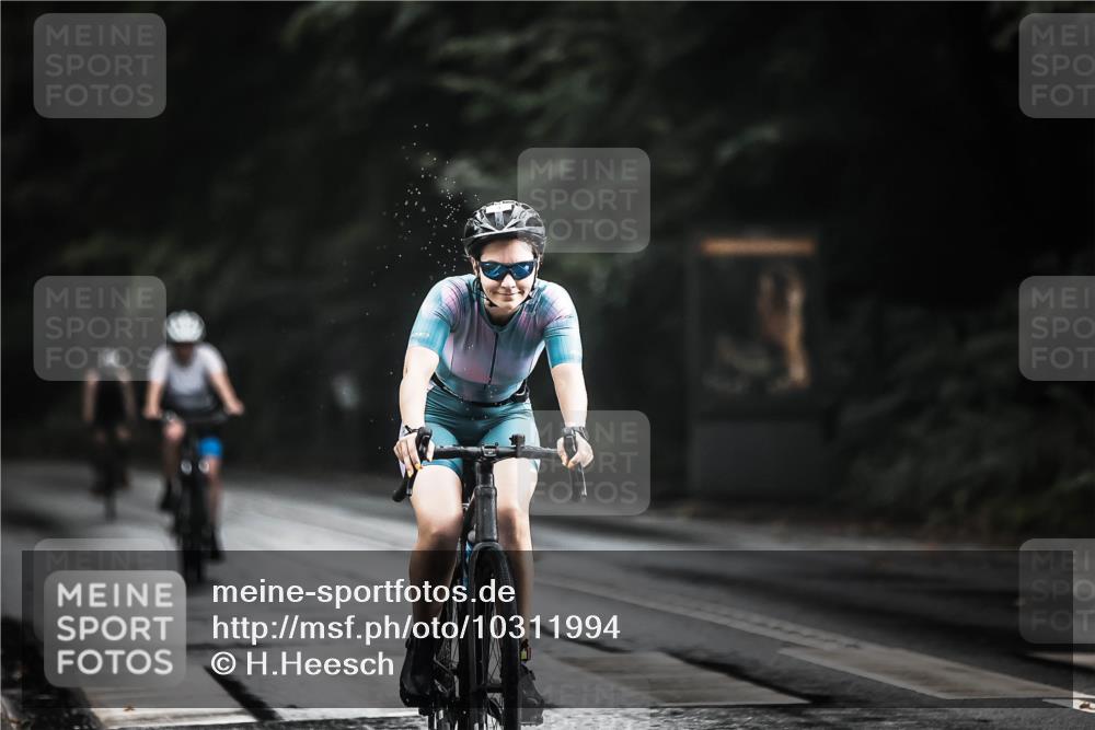 13.09.2026 - Stadtparktriathlon H.Heesch http://msf.ph/oto/10311994 13.09.2026 11:45:37 Radfahren 749, 754, 839, 895 meine-sportfotos.de
