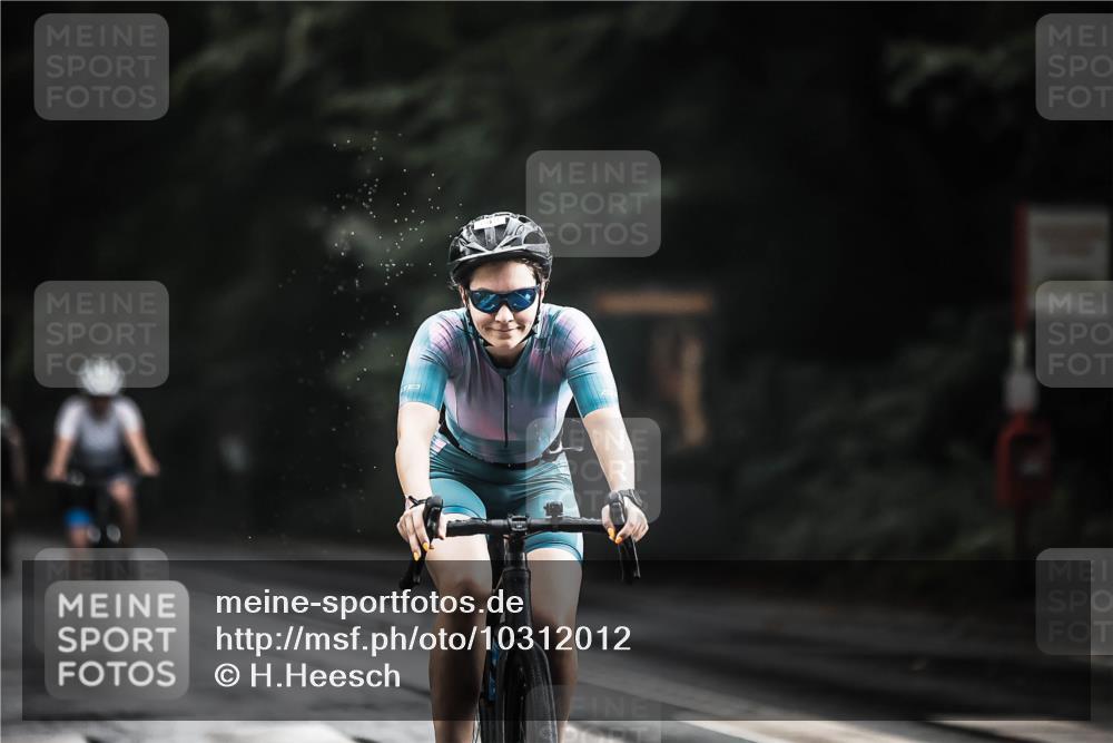 13.09.2026 - Stadtparktriathlon H.Heesch http://msf.ph/oto/10312012 13.09.2026 11:45:38 Radfahren 749, 754, 839, 895 meine-sportfotos.de