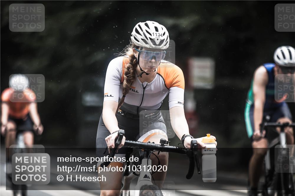 13.09.2026 - Stadtparktriathlon H.Heesch http://msf.ph/oto/10312020 13.09.2026 12:53:03 Radfahren 1081, 1134, 1157, 1194, 1274, 1285 meine-sportfotos.de