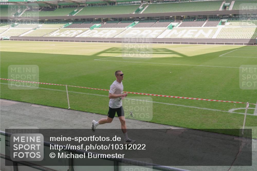 13.09.2026 - 21. swb-Marathon Bremen Michael Burmester http://msf.ph/oto/10312022 13.09.2026 12:47:40 Laufen im Stadion 382, 384, 538, 604, 621, 868, 889, 1554, 1872, 1925, 2021, 2087, 2266, 2538, 2605, 2646, 2809, 2844, 2956, 3110, 3118, 3127, 3196, 3242, 3284, 3297, 3424, 3466, 3520, 3794, 3910, 4025, 4236, 4239, 4614, 4712, 4729, 4777, 4808, 4992, 5024, 5238, 5283, 5674, 5725, 5803, 5976, 6025, 6053, 6058, 6686, 6708, 6784, 6815, 6951, 7102, 7399, 7538, 7803, 7814, 7871, 8060, 8334, 8611, 8621, 8706, 8877, 8973, 8980, 8981, 8983, 9010, 9061, 9429, 9544, 9689, 9813, 9918, 9934 meine-sportfotos.de