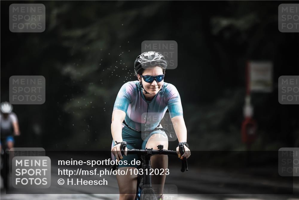 13.09.2026 - Stadtparktriathlon H.Heesch http://msf.ph/oto/10312023 13.09.2026 11:45:38 Radfahren 749, 754, 839, 895 meine-sportfotos.de