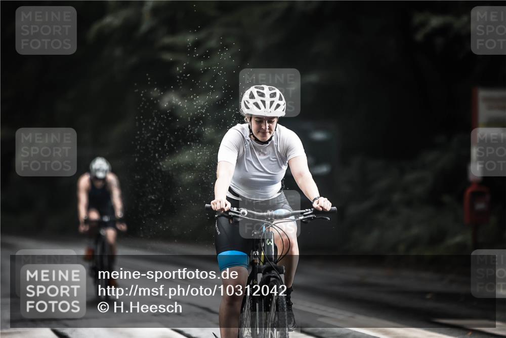 13.09.2026 - Stadtparktriathlon H.Heesch http://msf.ph/oto/10312042 13.09.2026 11:45:41 Radfahren 749, 754, 816, 839, 895 meine-sportfotos.de