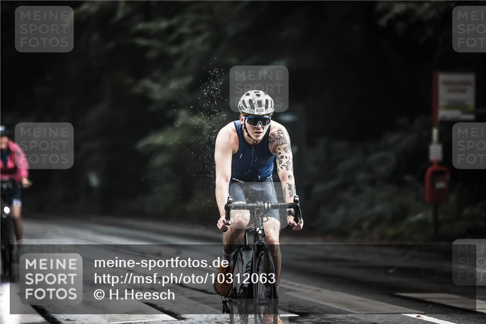 13.09.2026 - Stadtparktriathlon H.Heesch http://msf.ph/oto/10312063 13.09.2026 11:45:42 Radfahren 749, 754, 816, 839 meine-sportfotos.de