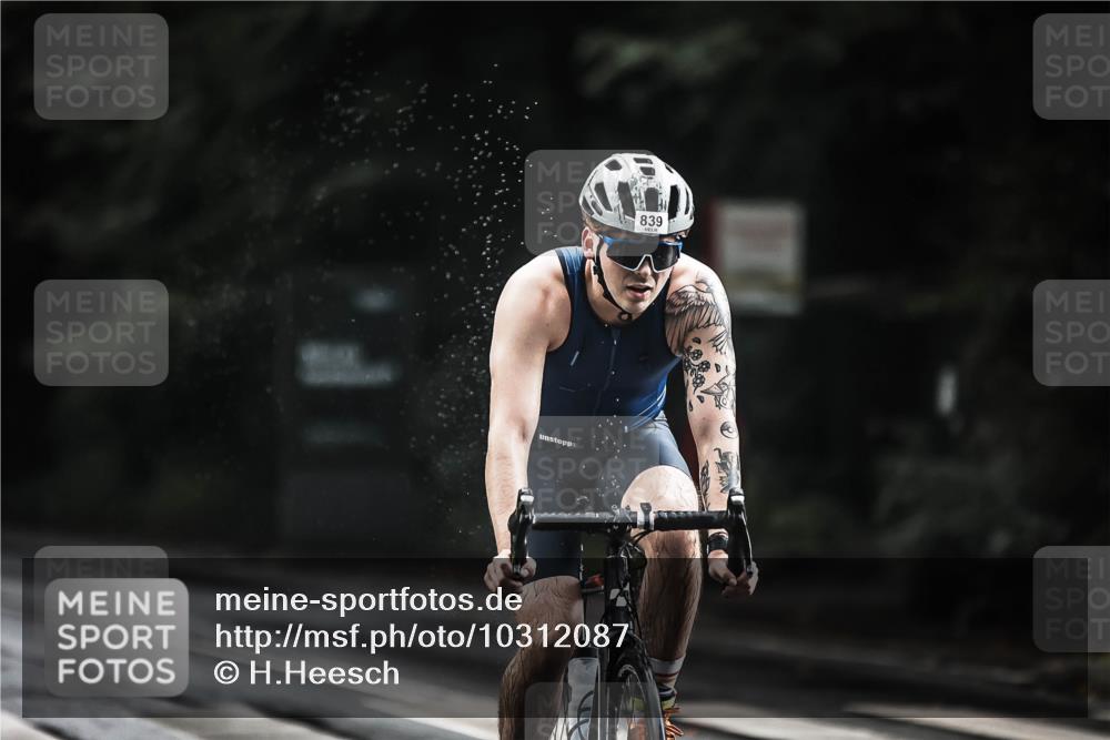 13.09.2026 - Stadtparktriathlon H.Heesch http://msf.ph/oto/10312087 13.09.2026 11:45:43 Radfahren 749, 754, 816, 839 meine-sportfotos.de