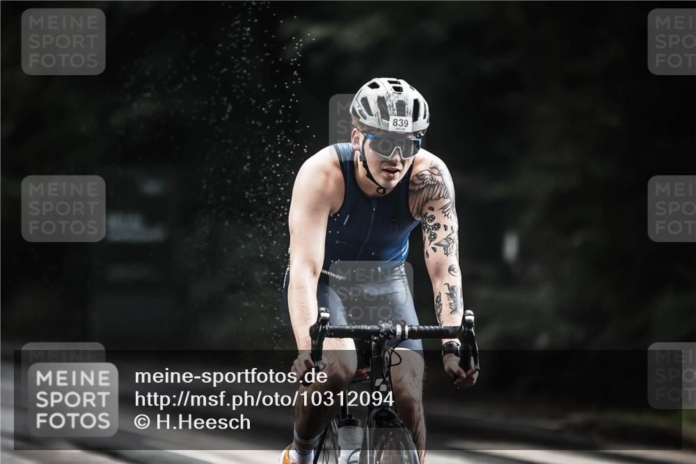 13.09.2026 - Stadtparktriathlon H.Heesch http://msf.ph/oto/10312094 13.09.2026 11:45:43 Radfahren 749, 754, 816, 839 meine-sportfotos.de