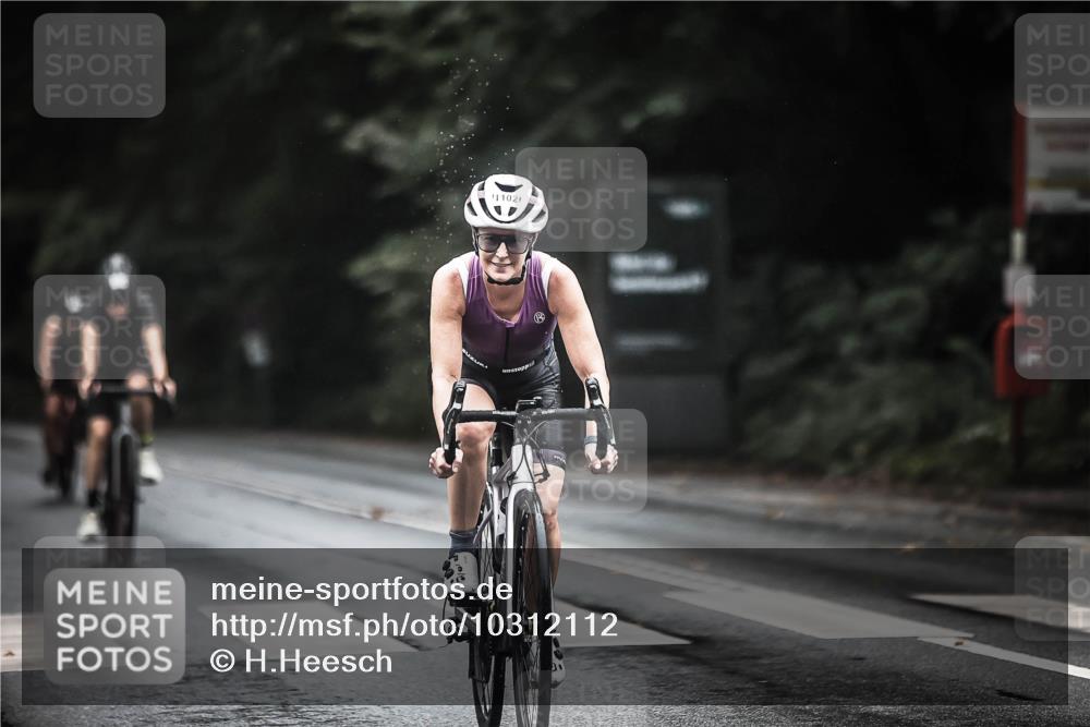13.09.2026 - Stadtparktriathlon H.Heesch http://msf.ph/oto/10312112 13.09.2026 12:53:15 Radfahren 1102, 1148, 1199, 1220, 1282, 1298 meine-sportfotos.de