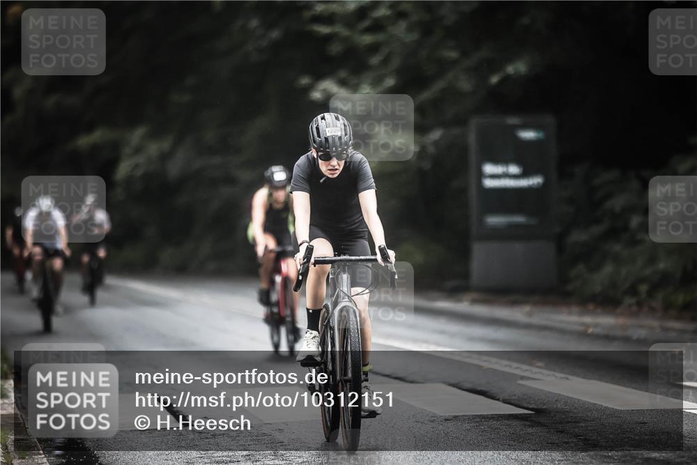 13.09.2026 - Stadtparktriathlon H.Heesch http://msf.ph/oto/10312151 13.09.2026 12:53:16 Radfahren 1102, 1148, 1199, 1220, 1282, 1298 meine-sportfotos.de
