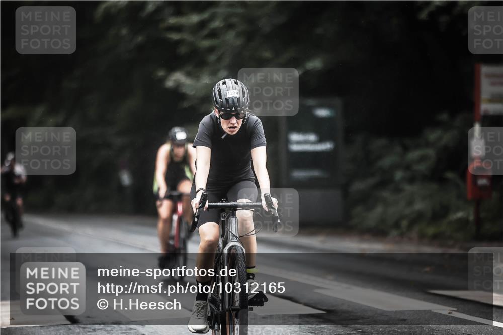 13.09.2026 - Stadtparktriathlon H.Heesch http://msf.ph/oto/10312165 13.09.2026 12:53:17 Radfahren 1102, 1148, 1199, 1220, 1228, 1282, 1298 meine-sportfotos.de