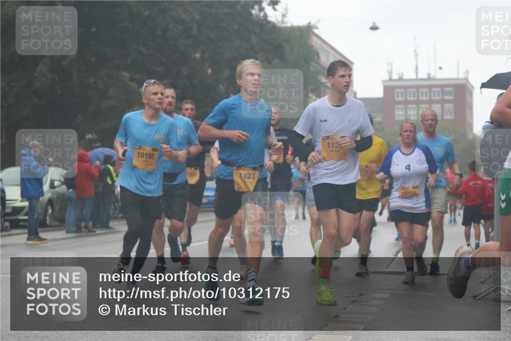 13.09.2026 - Kiel Lauf Markus Tischler http://msf.ph/oto/10312175 13.09.2026 10:38:27 Fleethörn 10185, 1003, 1123, 112, 10794 meine-sportfotos.de