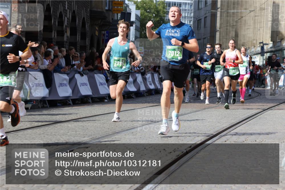 13.09.2026 - 21. swb-Marathon Bremen Strokosch-Dieckow http://msf.ph/oto/10312181 13.09.2026 13:30:43 Ziel 881, 1067, 1909, 1938, 2265, 2364, 2900, 3163, 3164, 3425, 4058, 4415, 4748, 4763, 5506, 6988, 7821, 7966, 8090, 8105, 8116, 8117, 8169, 8314, 8494, 8762, 8878, 8966, 9011, 9015, 9108, 9412, 9529, 9695, 244, 1189, 1533, 1771, 1841, 1941, 2985, 3360, 4251, 4920, 5600, 5681, 5802, 5822, 5900, 6307, 7012, 7760, 8543, 8616, 9290, 9507, 9653, 9767, 9962, 9976, 13152, 13215 meine-sportfotos.de