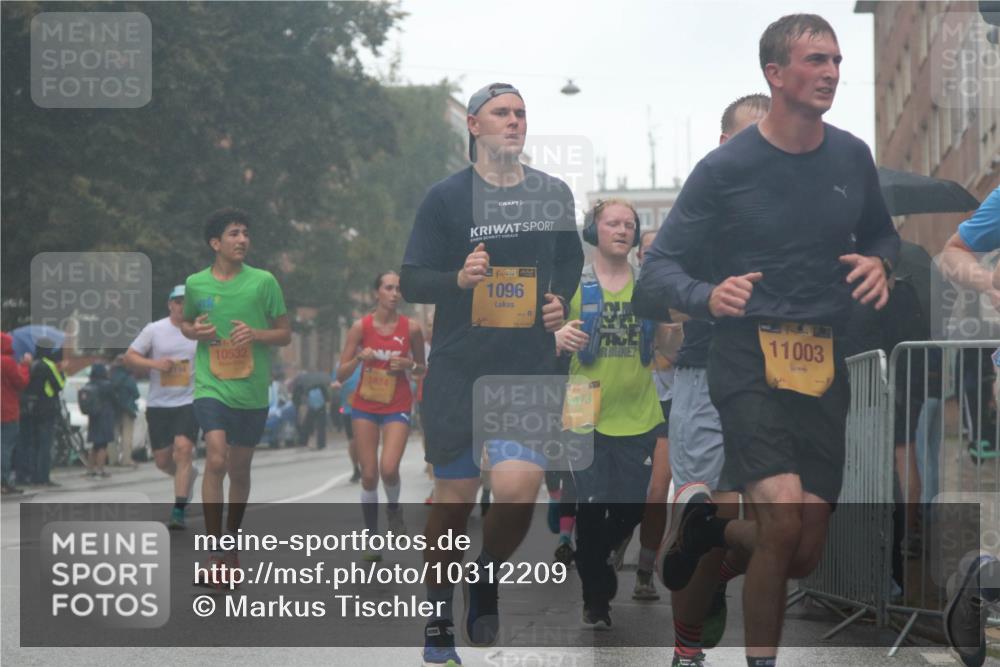 13.09.2026 - Kiel Lauf Markus Tischler http://msf.ph/oto/10312209 13.09.2026 10:38:30 Fleethörn 10532, 38, 1096, 5473, 11003 meine-sportfotos.de