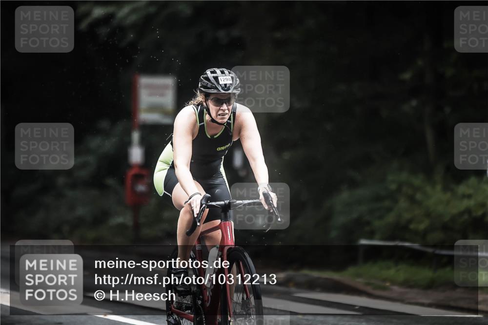 13.09.2026 - Stadtparktriathlon H.Heesch http://msf.ph/oto/10312213 13.09.2026 12:53:18 Radfahren 1102, 1148, 1199, 1220, 1228, 1282, 1298 meine-sportfotos.de