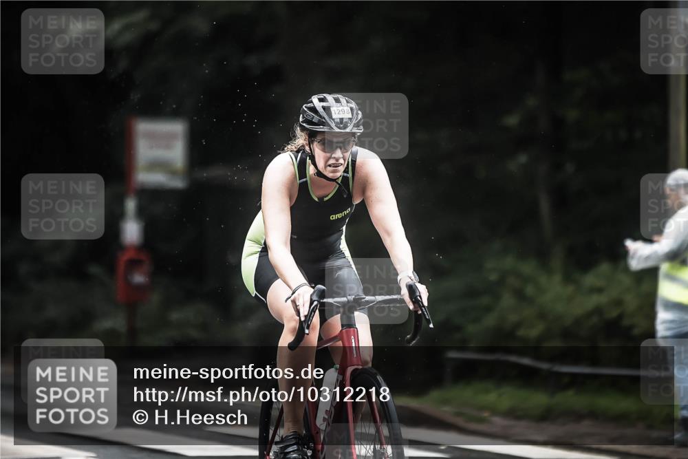 13.09.2026 - Stadtparktriathlon H.Heesch http://msf.ph/oto/10312218 13.09.2026 12:53:19 Radfahren 1102, 1148, 1199, 1220, 1228, 1282, 1298 meine-sportfotos.de