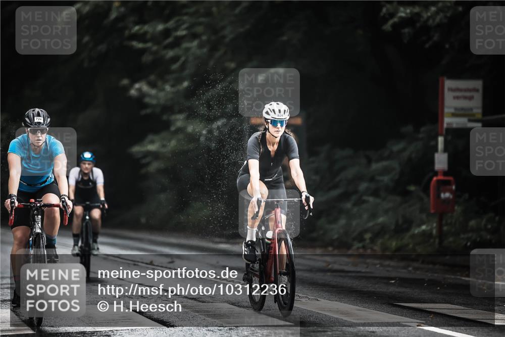 13.09.2026 - Stadtparktriathlon H.Heesch http://msf.ph/oto/10312236 13.09.2026 11:46:04 Radfahren 724, 733, 788, 803, 824, 874, 907 meine-sportfotos.de