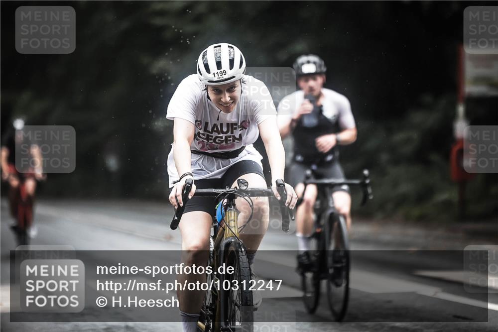 13.09.2026 - Stadtparktriathlon H.Heesch http://msf.ph/oto/10312247 13.09.2026 12:53:21 Radfahren 1199, 1220, 1228, 1282, 1298 meine-sportfotos.de