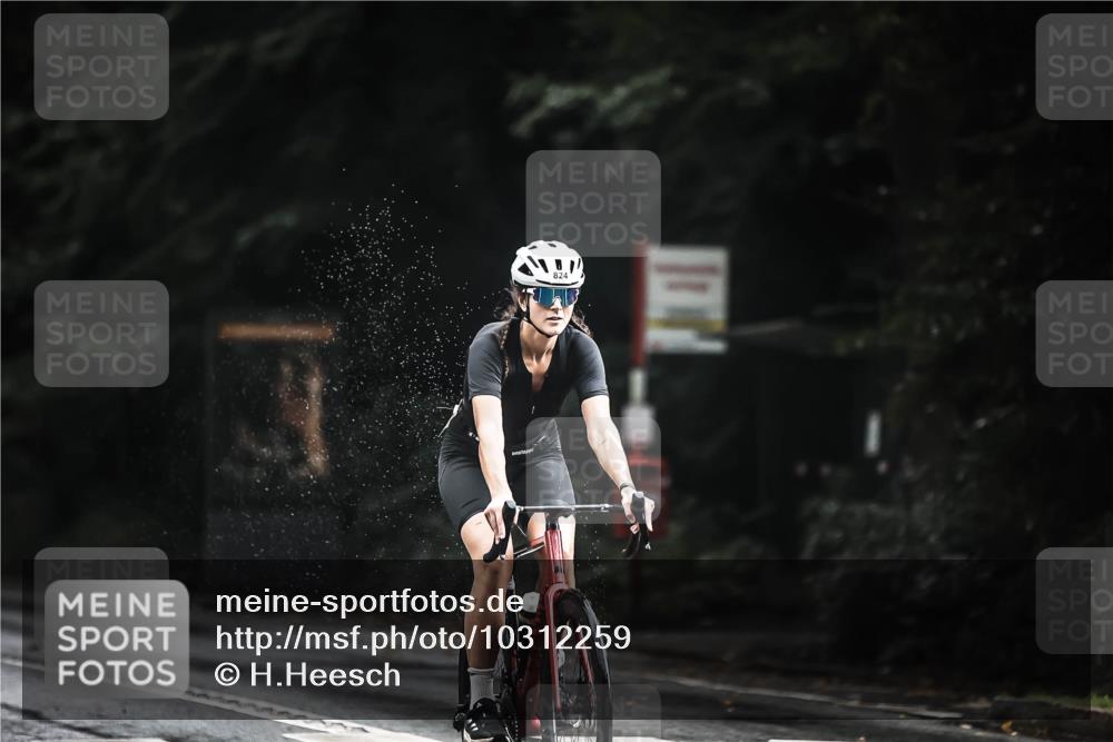 13.09.2026 - Stadtparktriathlon H.Heesch http://msf.ph/oto/10312259 13.09.2026 11:46:04 Radfahren 724, 733, 788, 803, 824, 874, 907 meine-sportfotos.de