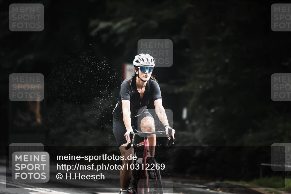 13.09.2026 - Stadtparktriathlon H.Heesch http://msf.ph/oto/10312269 13.09.2026 11:46:04 Radfahren 724, 733, 788, 803, 824, 874, 907 meine-sportfotos.de