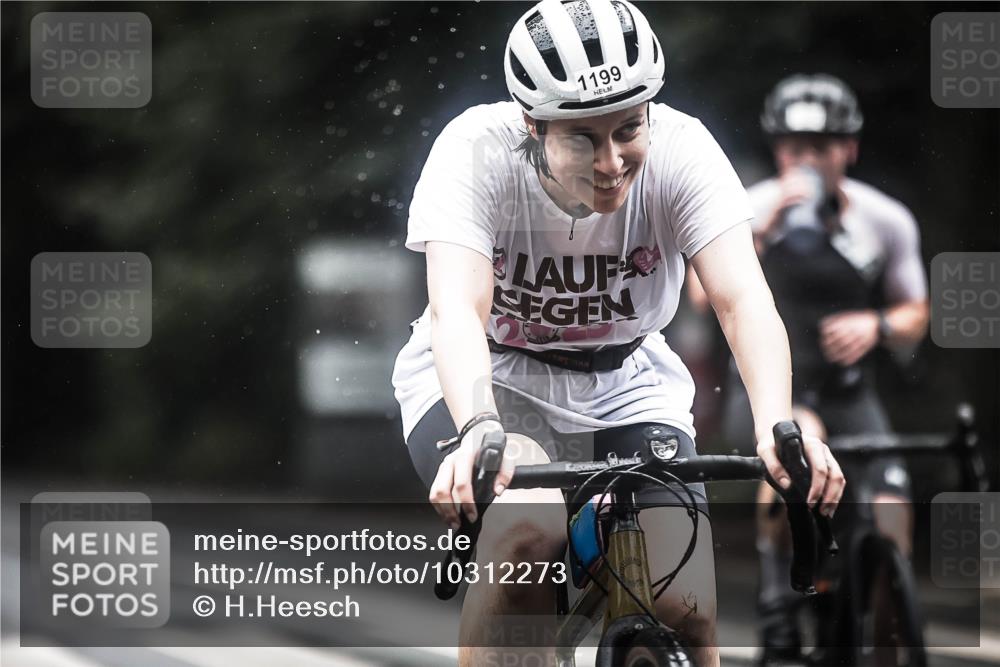 13.09.2026 - Stadtparktriathlon H.Heesch http://msf.ph/oto/10312273 13.09.2026 12:53:22 Radfahren 1199, 1220, 1228, 1282, 1298 meine-sportfotos.de