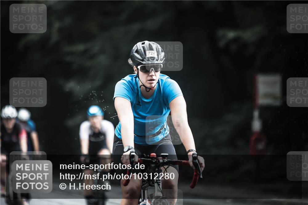 13.09.2026 - Stadtparktriathlon H.Heesch http://msf.ph/oto/10312280 13.09.2026 11:46:05 Radfahren 724, 733, 788, 803, 824, 871, 874, 907 meine-sportfotos.de
