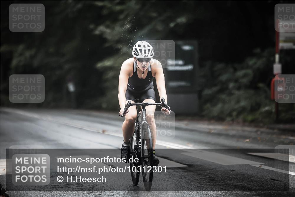 13.09.2026 - Stadtparktriathlon H.Heesch http://msf.ph/oto/10312301 13.09.2026 12:53:30 Radfahren 1254, 1280 meine-sportfotos.de