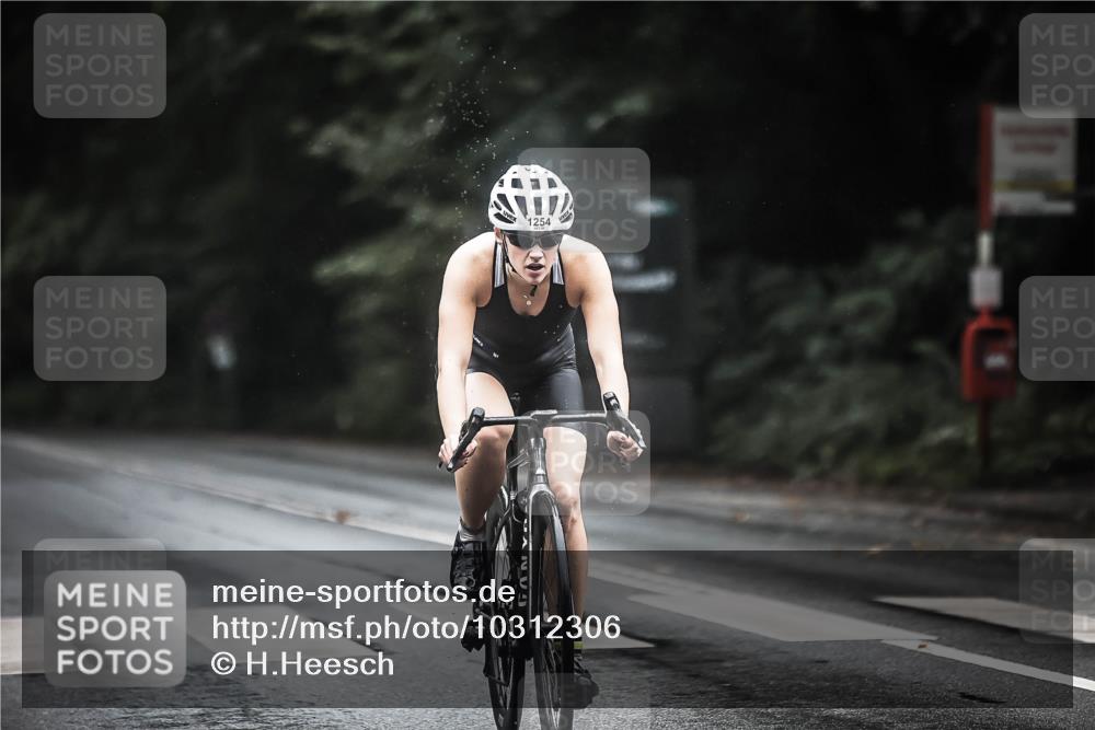 13.09.2026 - Stadtparktriathlon H.Heesch http://msf.ph/oto/10312306 13.09.2026 12:53:30 Radfahren 1254, 1280 meine-sportfotos.de