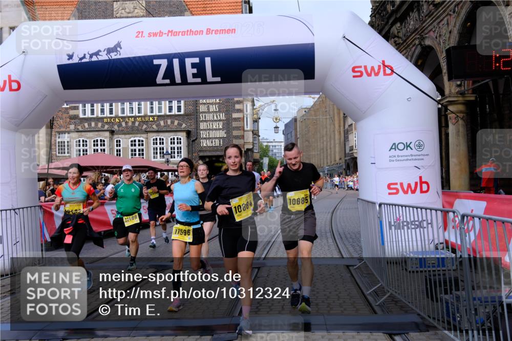 13.09.2026 - 21. swb-Marathon Bremen Tim E. http://msf.ph/oto/10312324 13.09.2026 10:54:06 Ziel 10141, 10174, 10227, 10255, 10478, 10579, 10684, 10685, 10708, 10838, 10905, 11206, 11489, 11502, 11596, 11950, 12075, 12244, 12331, 12341, 12405, 12492, 12515, 13597 meine-sportfotos.de