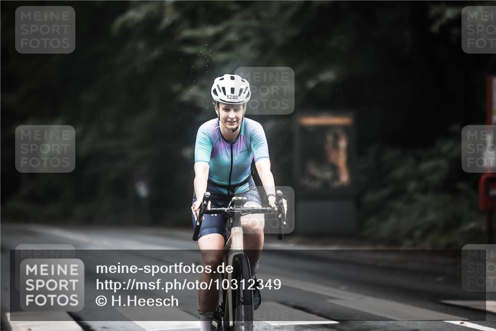 13.09.2026 - Stadtparktriathlon H.Heesch http://msf.ph/oto/10312349 13.09.2026 12:53:36 Radfahren 1280 meine-sportfotos.de