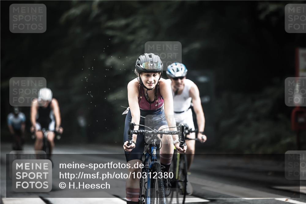 13.09.2026 - Stadtparktriathlon H.Heesch http://msf.ph/oto/10312380 13.09.2026 11:46:09 Radfahren 724, 733, 788, 803, 824, 871, 874, 882, 907, 939, 945 meine-sportfotos.de