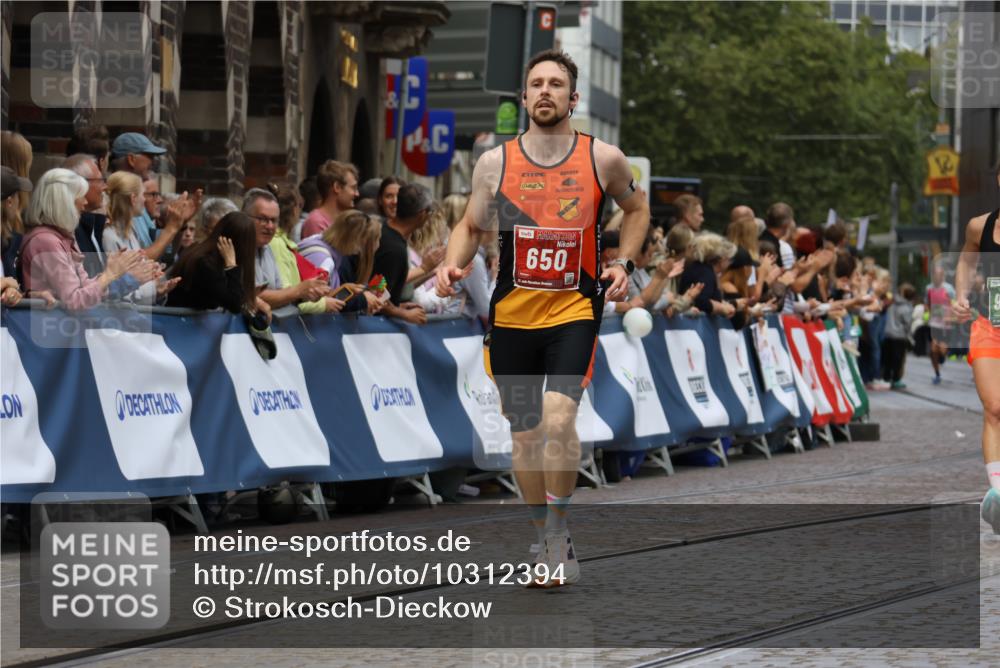 13.09.2026 - 21. swb-Marathon Bremen Strokosch-Dieckow http://msf.ph/oto/10312394 13.09.2026 13:04:44 Ziel 650, 744, 1223, 1224, 1860, 2207, 3284, 3424, 4239, 7871, 8936, 9813, 13034, 1712, 2646, 5674, 6708, 7538, 7814, 8054, 9306, 9495, 9689, 13187 meine-sportfotos.de