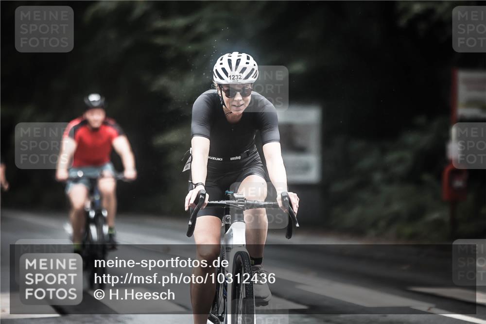 13.09.2026 - Stadtparktriathlon H.Heesch http://msf.ph/oto/10312436 13.09.2026 12:53:52 Radfahren 1088, 1120, 1136, 1232, 1255, 1257 meine-sportfotos.de