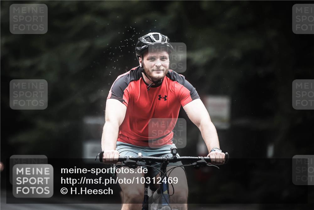 13.09.2026 - Stadtparktriathlon H.Heesch http://msf.ph/oto/10312469 13.09.2026 12:53:54 Radfahren 1084, 1088, 1120, 1136, 1232, 1255, 1257 meine-sportfotos.de