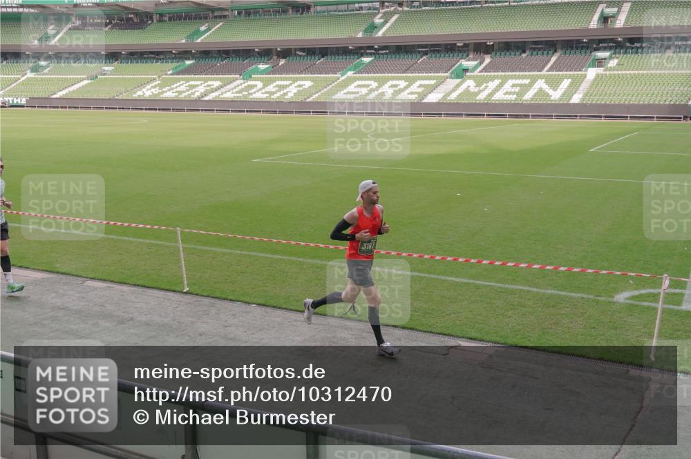 13.09.2026 - 21. swb-Marathon Bremen Michael Burmester http://msf.ph/oto/10312470 13.09.2026 12:48:19 Laufen im Stadion 382, 384, 524, 572, 621, 826, 868, 889, 1349, 1554, 1872, 1925, 2266, 2287, 2538, 2605, 2646, 2844, 2956, 3110, 3118, 3127, 3197, 3242, 3276, 3284, 3297, 3424, 3466, 3520, 3794, 3910, 4025, 4082, 4239, 4614, 4712, 4729, 4732, 4808, 4898, 4992, 5424, 5517, 5725, 5803, 5976, 6025, 6058, 6692, 6708, 6784, 6951, 7064, 7102, 7399, 7538, 7636, 7803, 7871, 7876, 8060, 8611, 8621, 8706, 8877, 8973, 8980, 8981, 9010, 9035, 9061, 9429, 9689, 9918, 9934, 13091 meine-sportfotos.de