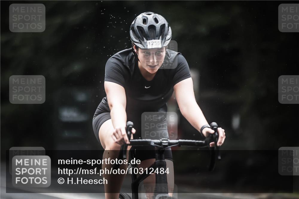 13.09.2026 - Stadtparktriathlon H.Heesch http://msf.ph/oto/10312484 13.09.2026 12:53:56 Radfahren 1078, 1084, 1088, 1120, 1136, 1214, 1232, 1255, 1257, 1294 meine-sportfotos.de