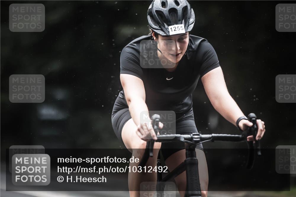 13.09.2026 - Stadtparktriathlon H.Heesch http://msf.ph/oto/10312492 13.09.2026 12:53:56 Radfahren 1078, 1084, 1088, 1120, 1136, 1214, 1232, 1255, 1257, 1294 meine-sportfotos.de