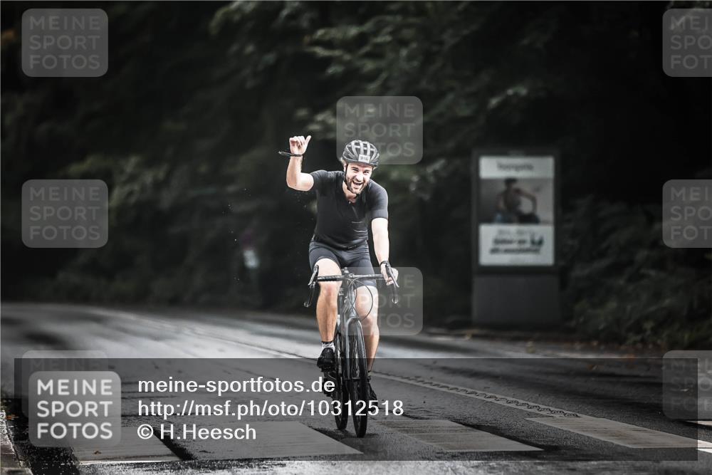 13.09.2026 - Stadtparktriathlon H.Heesch http://msf.ph/oto/10312518 13.09.2026 11:46:18 Radfahren 882, 939, 945, 946 meine-sportfotos.de